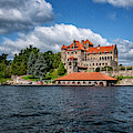 Singer Castle